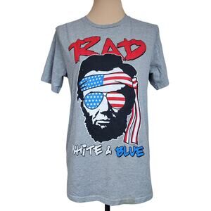 Mad Engine Medium Rad White & Blue Abraham Lincoln Graphic Tee Shirt Top